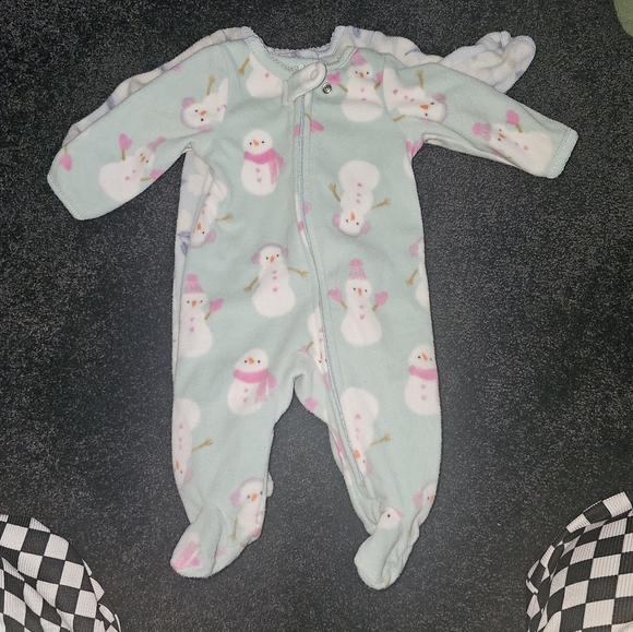 5 Fleece Footed Newborn Sleepers. 2way Zip - Picture 3 of 5